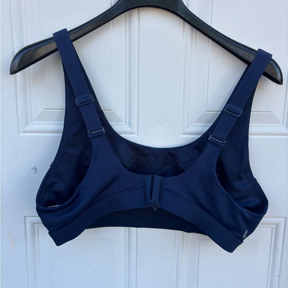 LOLE - Picture 4 of 9